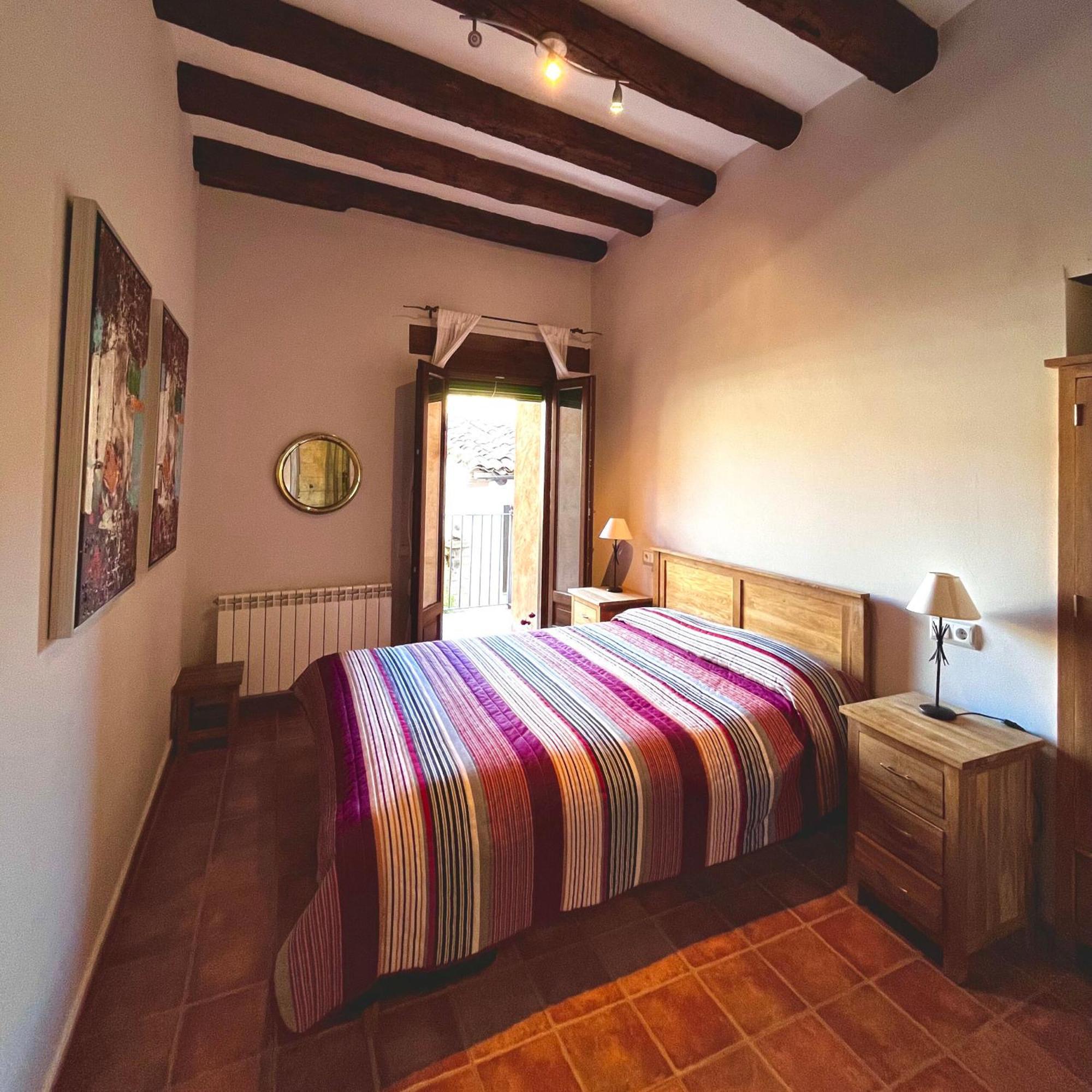 Apartamentos Angelus Plaza Mayor De Graus Exterior photo